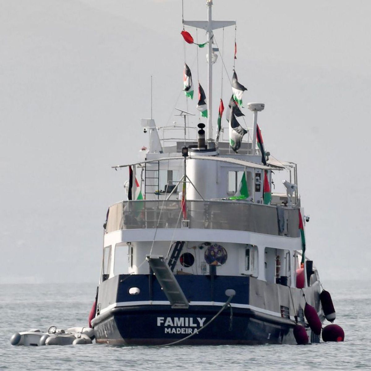 Un vaixell de la Flotilla cap a Gaza denuncia un atac amb dron Un vaixell de la Flotilla cap a Gaza denuncia un atac amb dron