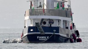 Un vaixell de la Flotilla cap a Gaza denuncia un atac amb dron