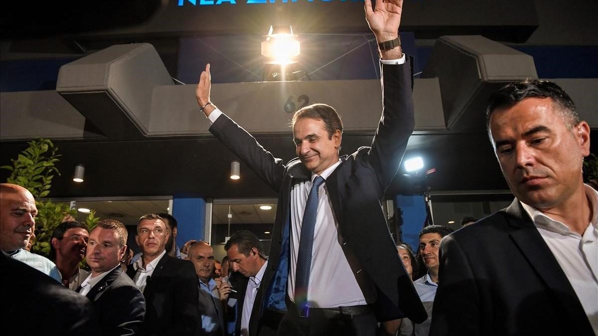 Mitsotakis celebra su mayoría absoluta en las elecciones griegas.