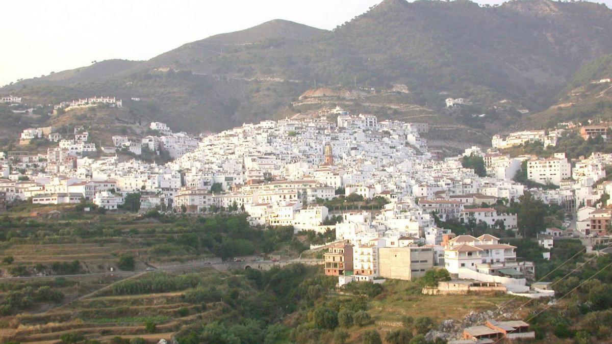 Vista panorámica del casco histórico competeño.