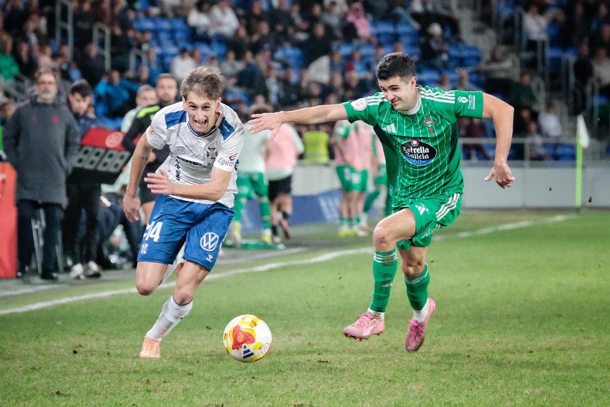 Partido de Primera RFEF CD Tenerife-Racing Club Ferrol, en imágenes Partido de Primera RFEF CD Tenerife-Racing Club Ferrol, en imágenes