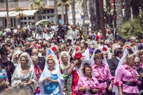 El desfile ecuestre toma el Real de Torrevieja