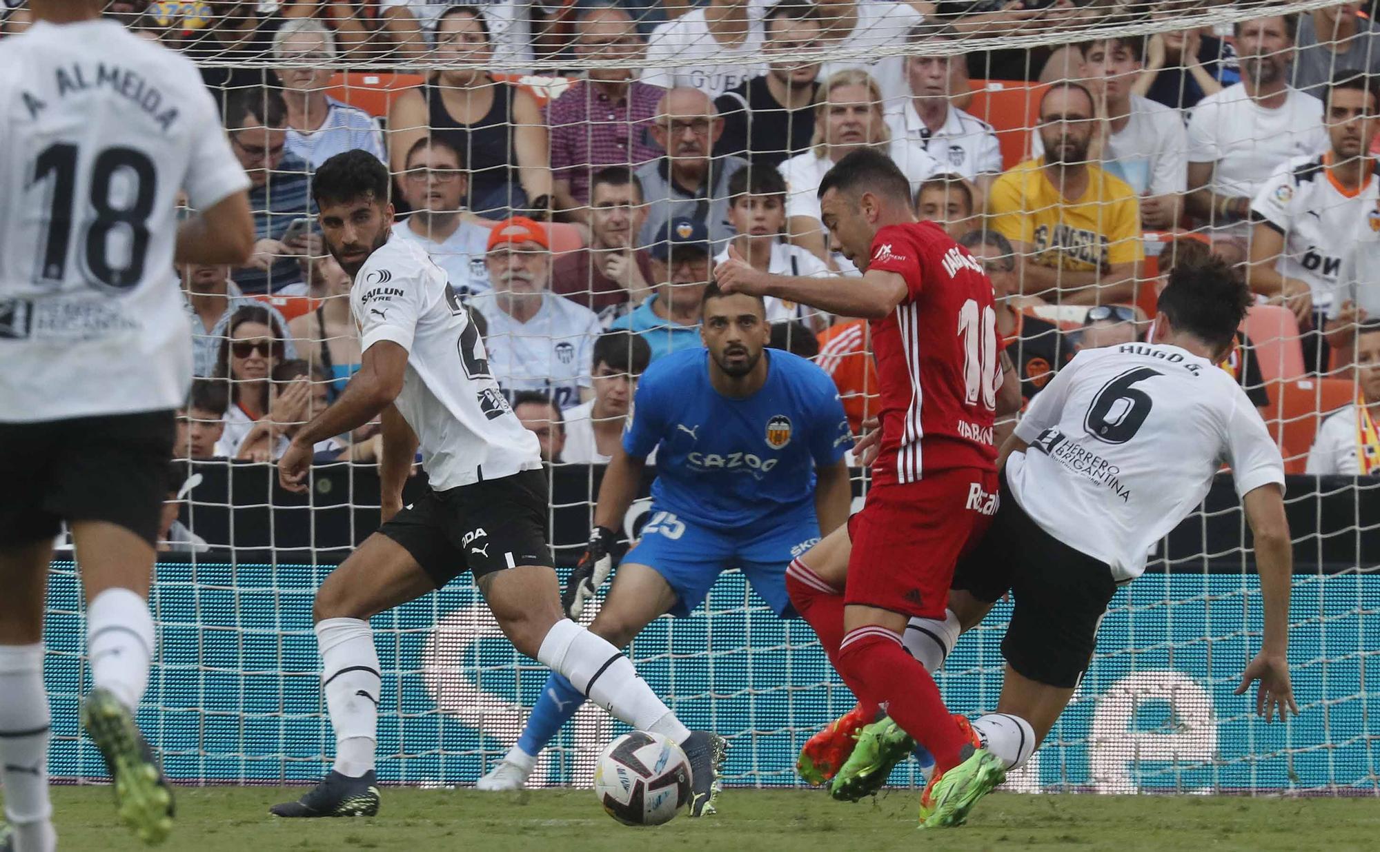 La victoria del Valencia CF ante el Celta de Vigo, en imágenes