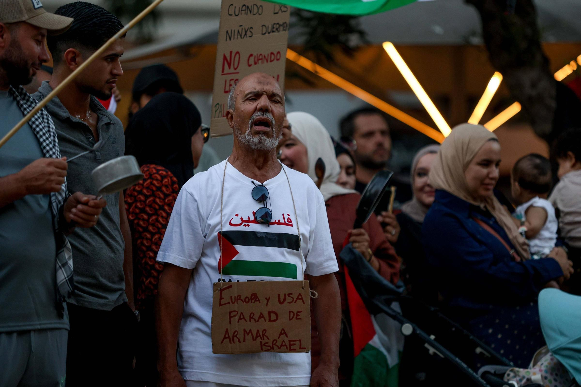 Galería: 250 personas claman en Ibiza contra el genocidio en Gaza