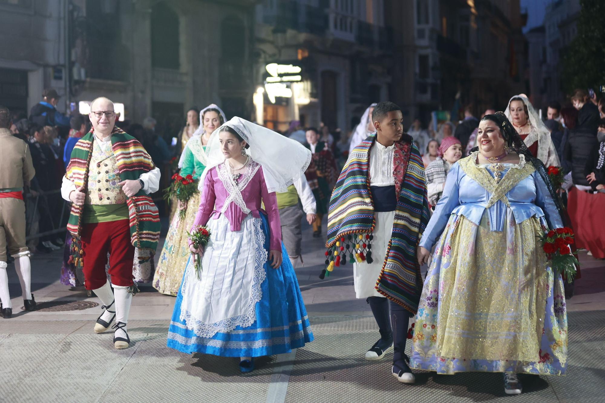 Búscate en el segundo día de ofrenda por la calle Quart (entre las 19:00 a las 20:00 horas)