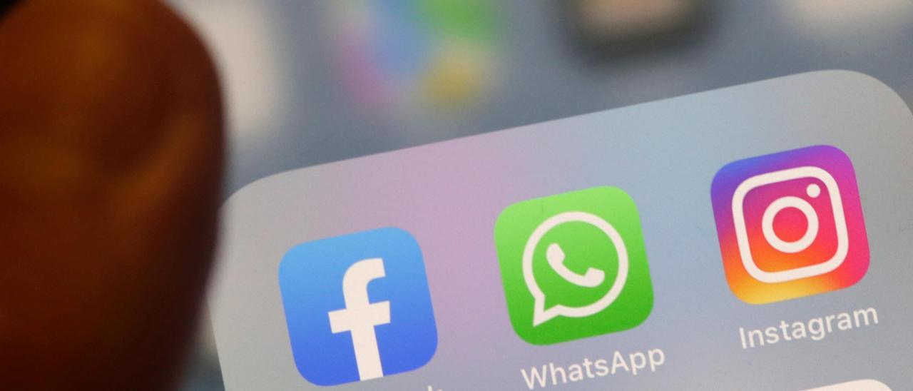 Los mensajes de WhatsApp se vieron afectados ayer durante la caída masiva de servidores.