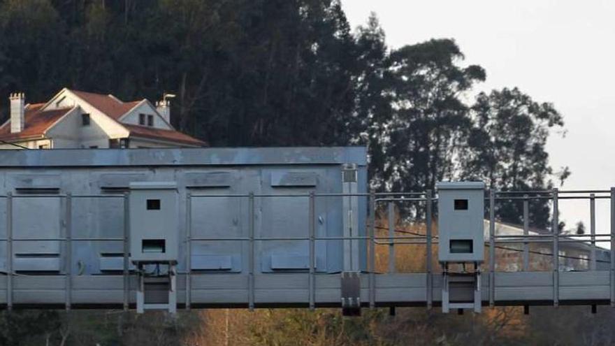 Radares fijos en la A-55 entre Vigo y O Porriño. // R. Grobas