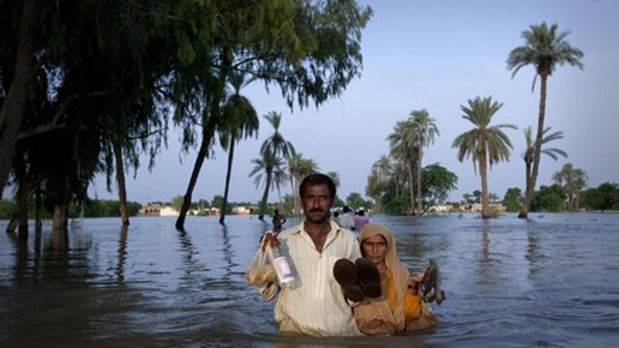 Varias presas dañadas amenazan con agravar las inundaciones de Pakistán