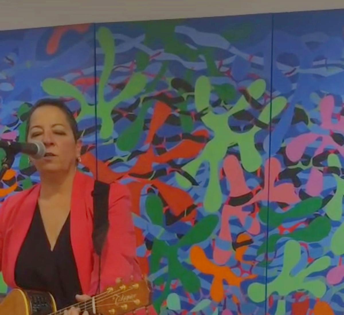 Inma Serrano, durante una actuación reciente