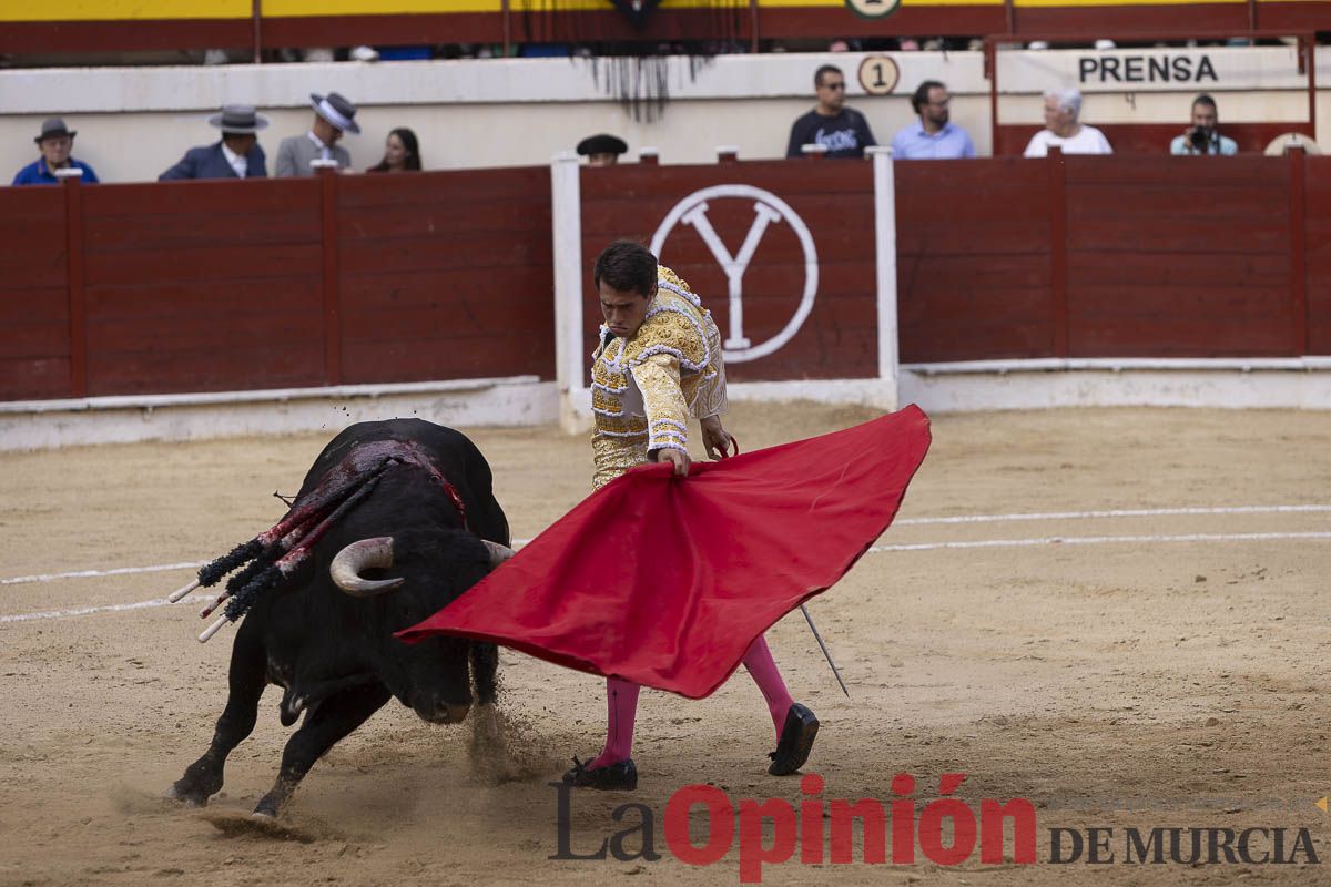 Tarde histórica en Abarán con la alternativa de José María Trigueros y el indulto de Tomás Rufo, junto a Castella salieron a hombros