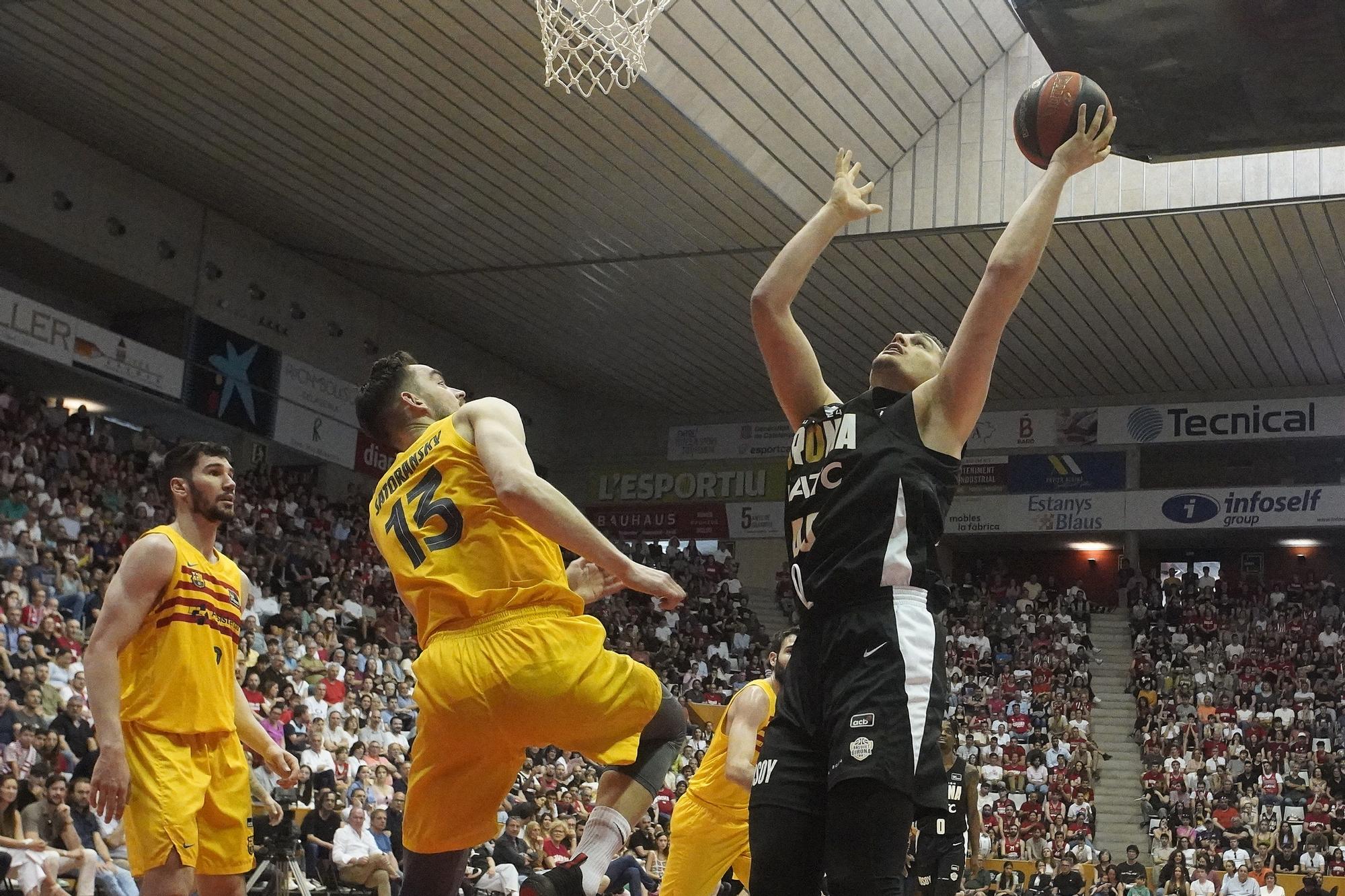 Totes les imatges del Bàsquet Girona - Barça 