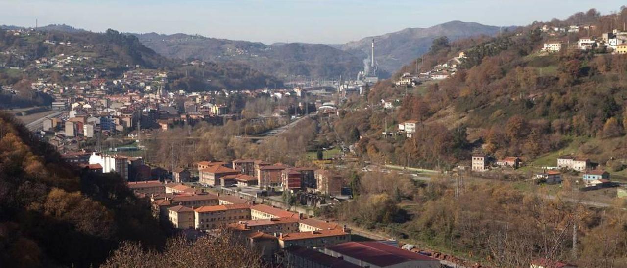 Ciaño, en primer término, con Sama y La Felguera al fondo.