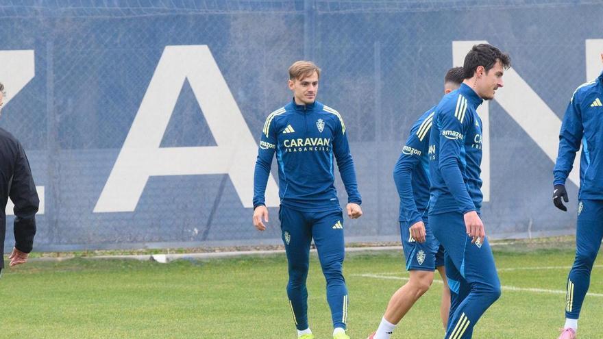 El Sporting se olvida del delantero del Real Zaragoza Dani Gómez y ultima el fichaje de otro delantero