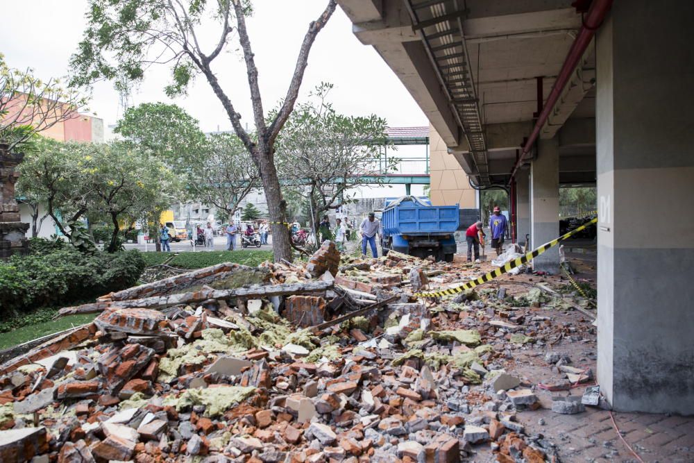 Al menos 91 personas han muerto y más de un centenar se encuentran heridas como consecuencia de un terremoto en Indonesia.