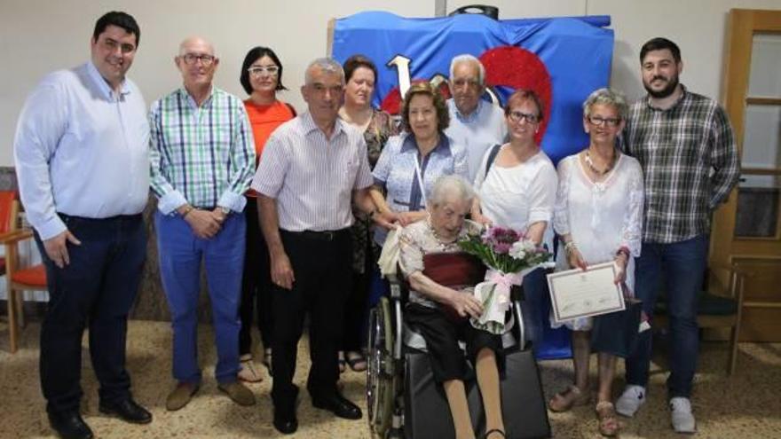 Nules celebra los cien años de Irene Celades