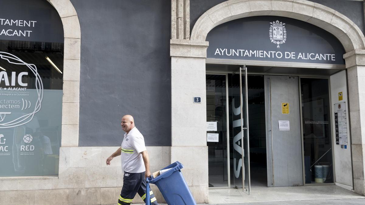 El Ayuntamiento alicantino completa la salida del Palas