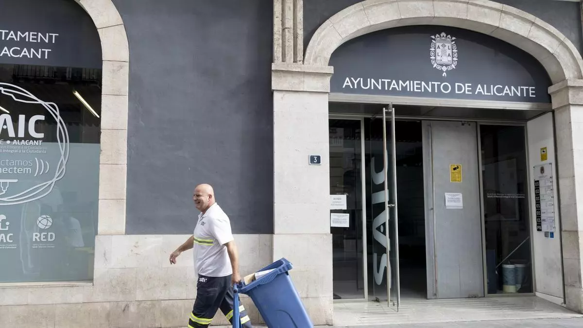 La Cámara de Alicante iniciará su mudanza al Palas el próximo martes 20