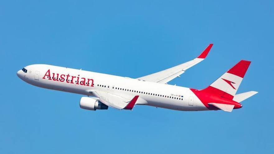 Un avión de Austrian Airlines con ruta desde Tel Aviv hacia Viena aterriza en Bulgaria tras una amen ...