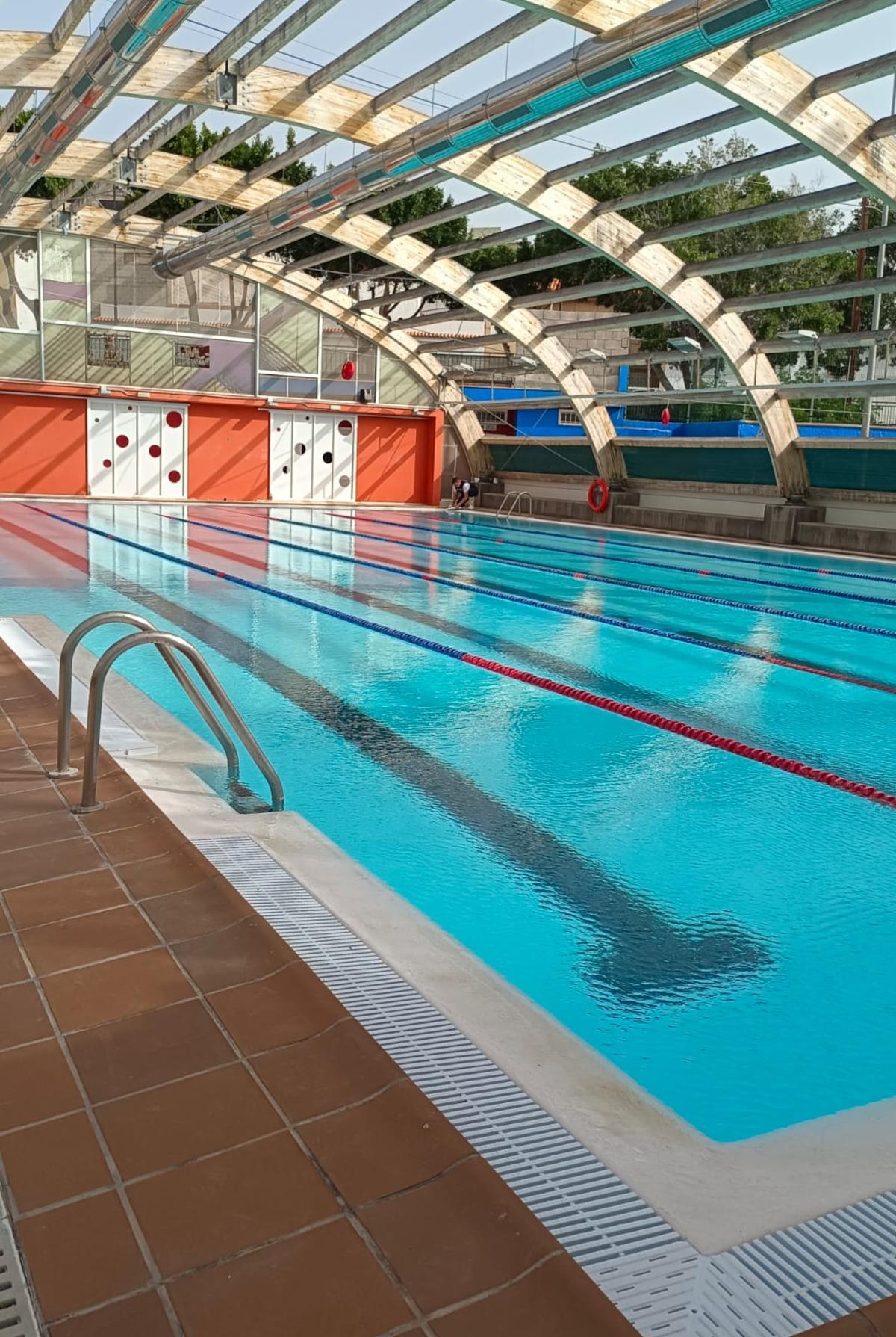 Piscina Municipal de Aldea Blanca.