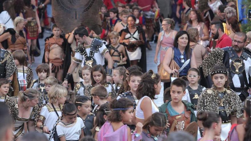 Carthagineses y Romanos: Desfile infantil