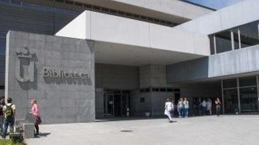 La Universidad cierra el Instituto de Derecho Público