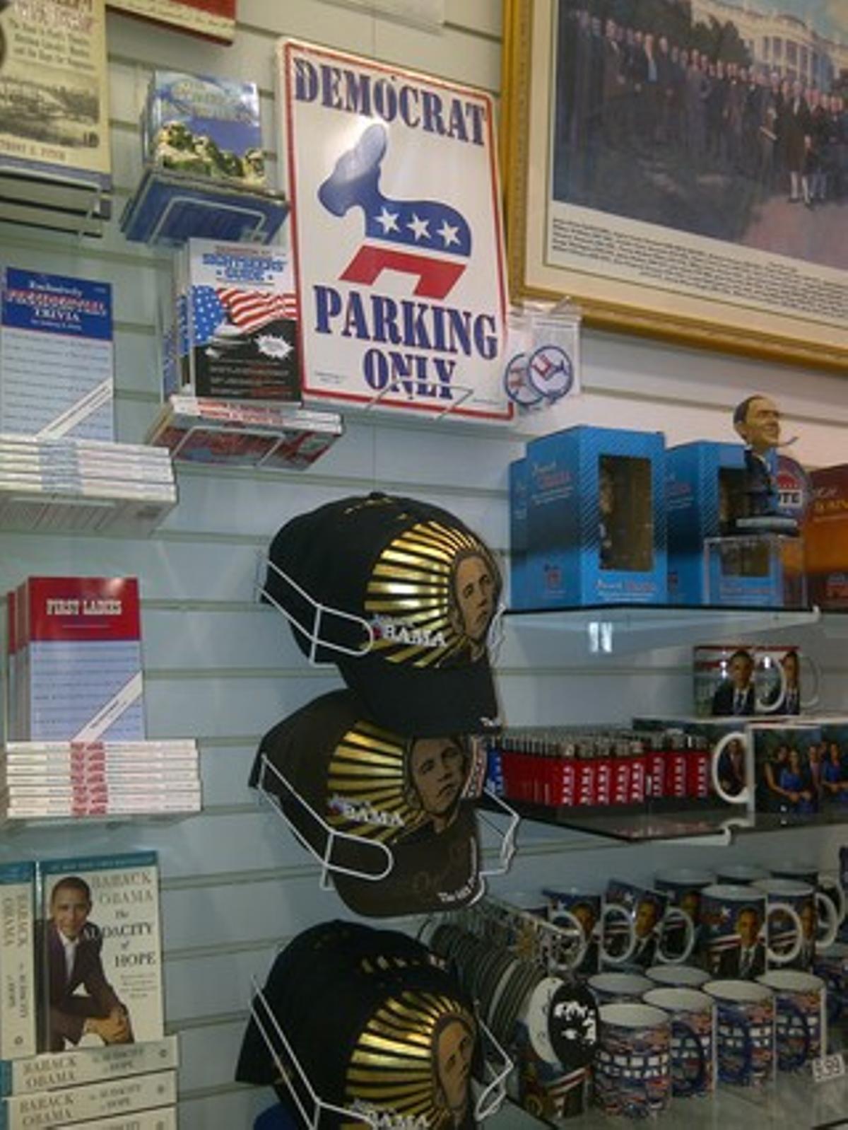 ’Gadgets’ dedicats a Obama, en una botiga de Washington.