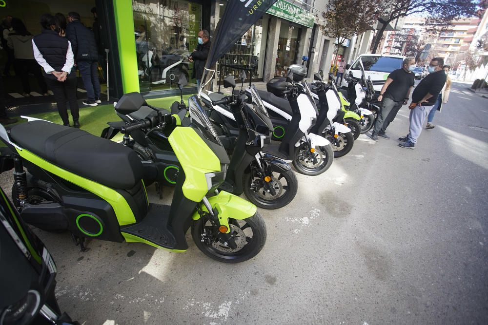 Les motos elèctriques de Silence aterren a Girona.