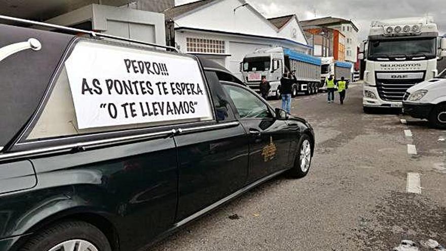 As Pontes inicia la &quot;gran marcha&quot; a Madrid en defensa de su central