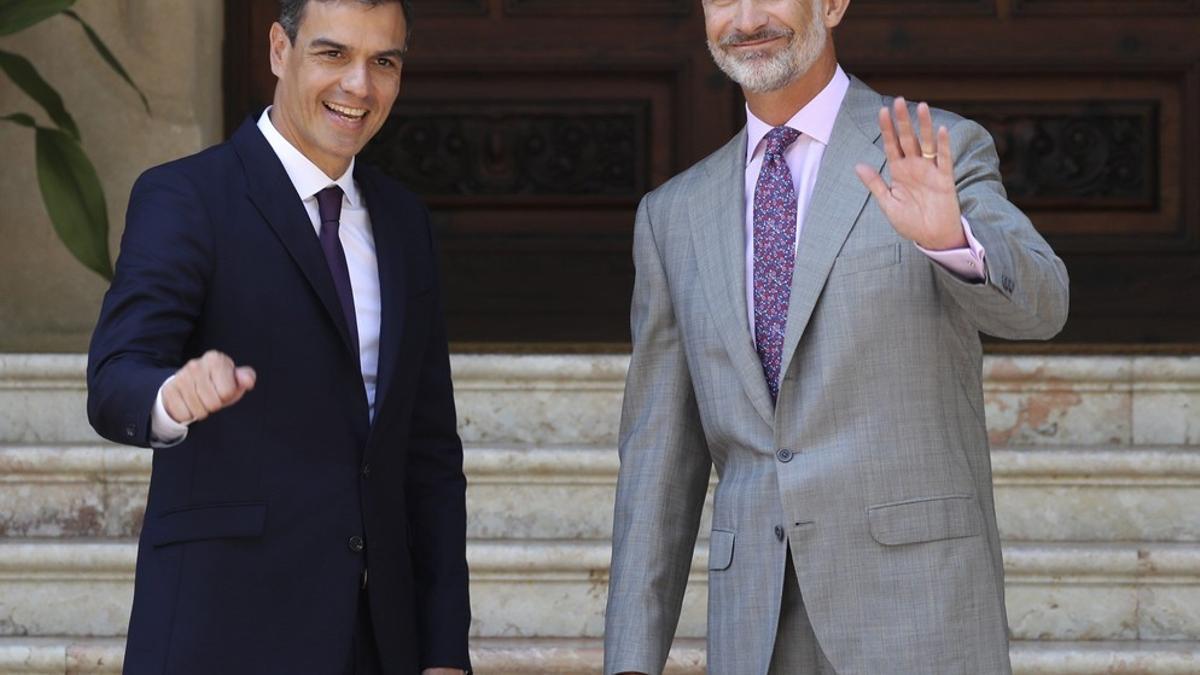 Sánchez celebra hoy con el Rey su primer despacho como presidente en Marivent