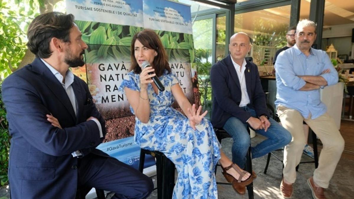 Imagen del acto de presentación del nuevo plan turístico de Gavà, con la alcaldesa Raquel Sánchez