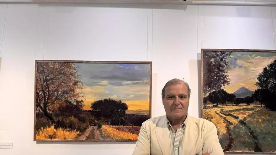 Vídeo | Demetrio Cáceres Murillo exhibe más de treinta obras sobre la naturaleza extremeña en Badajoz