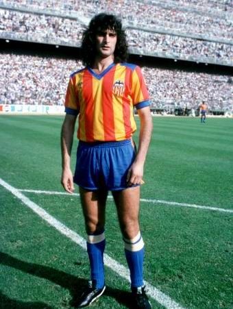 El álbum de fotos del "idilio" de  Kempes y Valencia