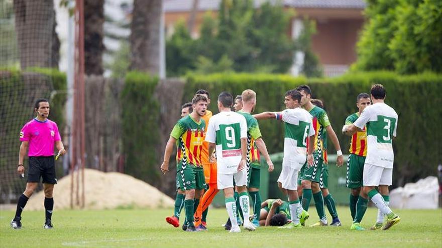 El Castellón, en alerta por las brusquedades de sus rivales