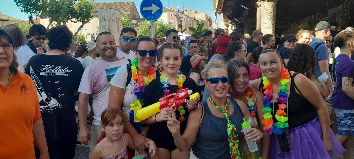 La concentración de peñas y la mojada dan inicio a las Fiestas de San Agutín en Toro La concentración de peñas y la mojada dan inicio a las Fiestas de San Agutín en Toro