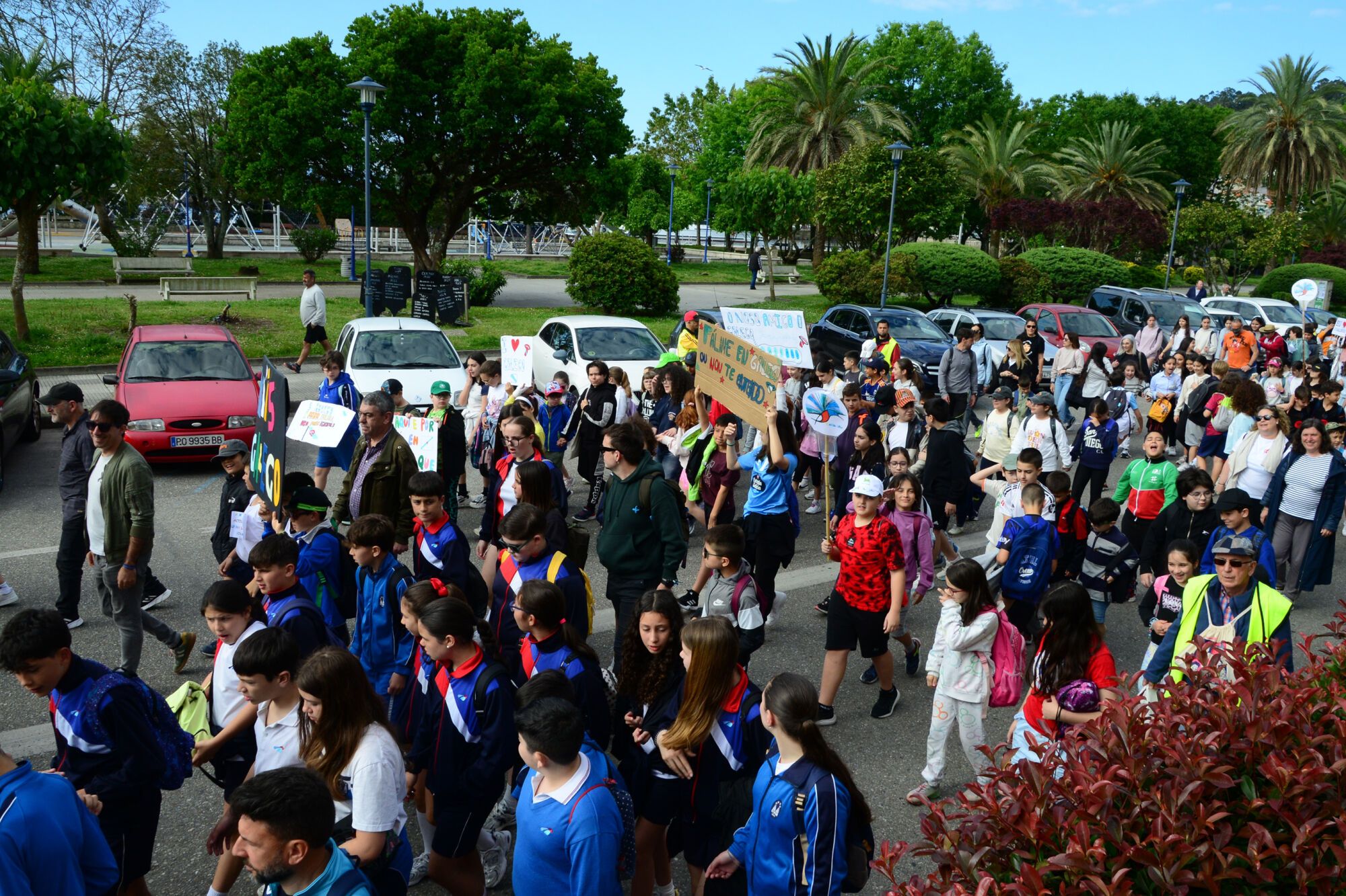 1.200 alumnos e alumnas de 17 centros escolares de Cangas, Moaña e Bueu celebraron a 25ª edición do Correlingua