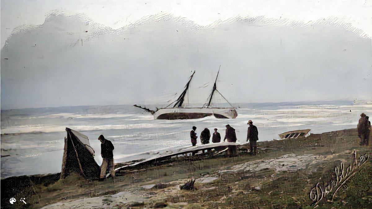 Los restos del bote salvavidas  «Martín de Aguirre» y el  bergantín goleta «Fe»,  embarrancado en la playa.