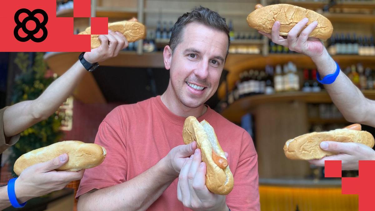 Dani Berja, hijo del fundador de El Pibe y actual dueño junto con su hermano Manuel, en el local de la calle de Joan Güell.