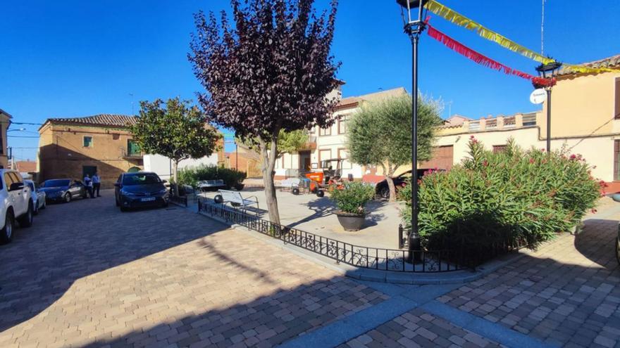 Plaza del Ayuntamiento de Fuentes de Ropel donde también fue presentado el proyecto en 2019.