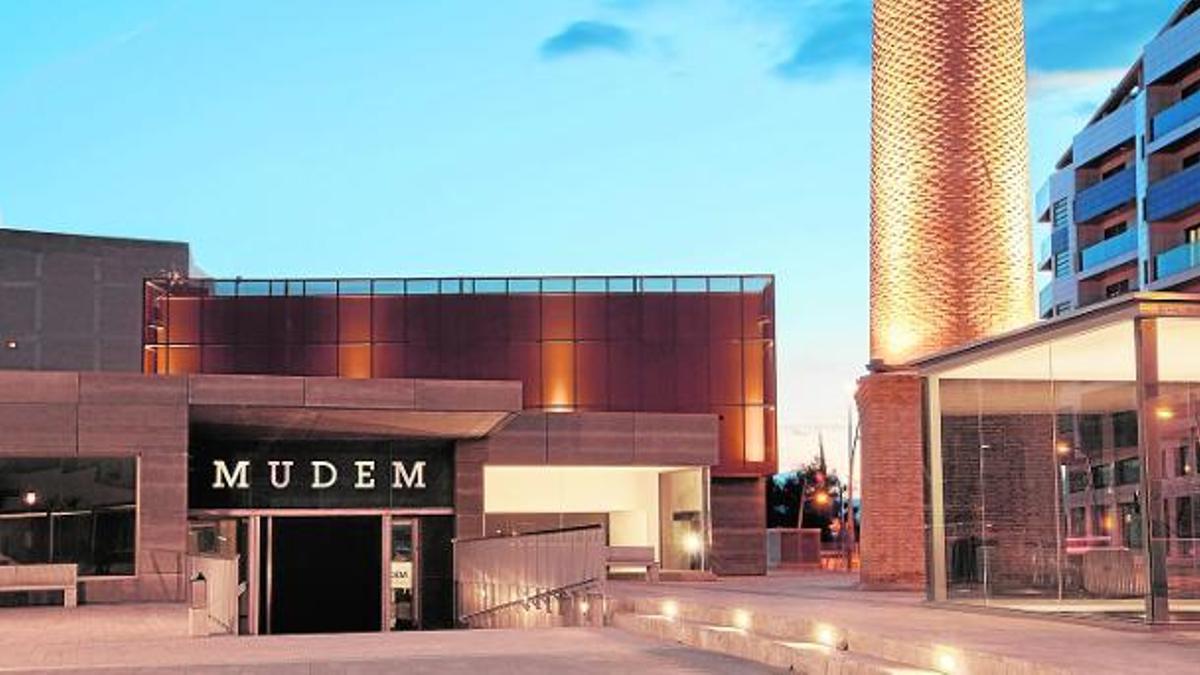 Plaza del MUDEM en Molina de Segura.