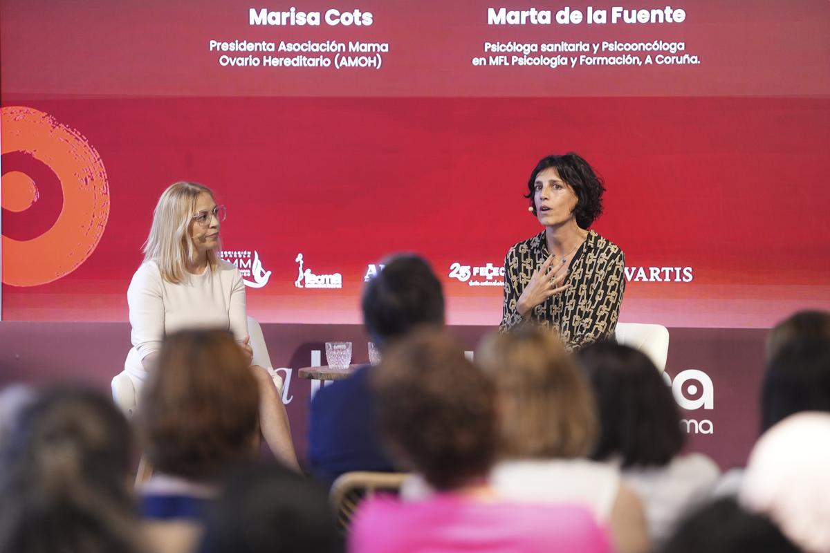 Marisa Cots i Marta de la Fuente durant la trobada 'Porta la davantera'