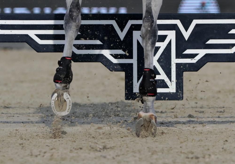 Genets i cavalls competeixen a la final de la Copa de Nacions, a Barcelona