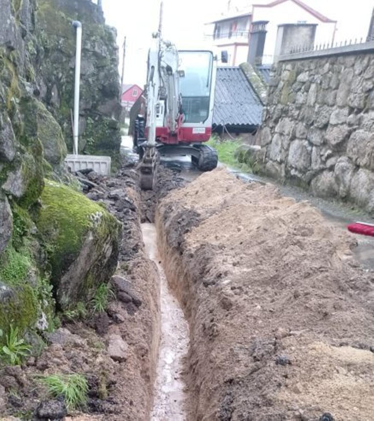 Obras en el camiño do Subido.