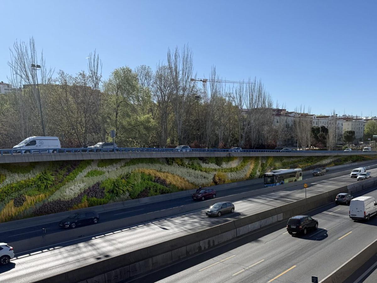 Recreación jardines verticales en la zona de Ciudad Lineal