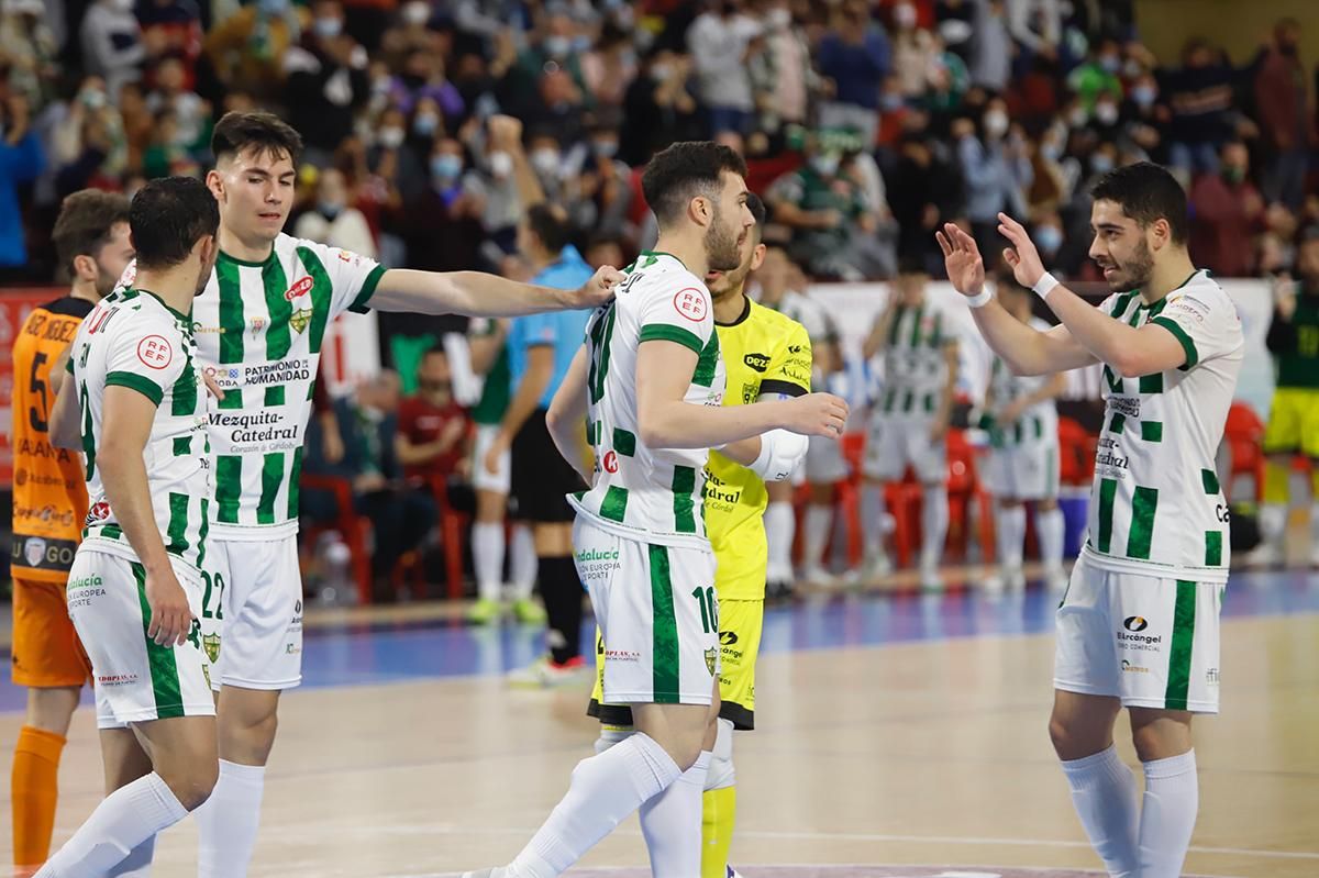 Las imágenes de la victoria del Córdoba Futsal ante el Burela
