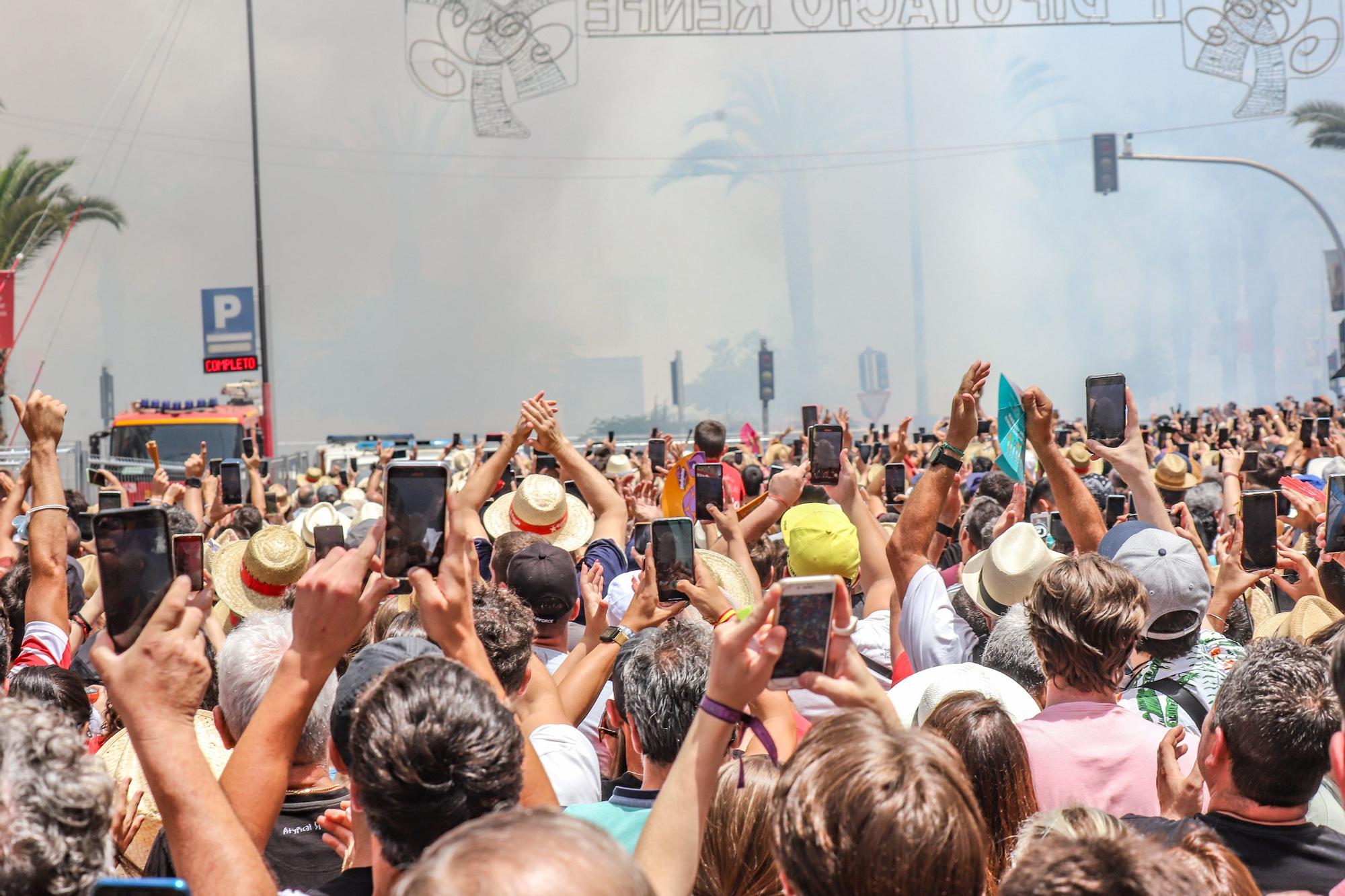 Segundo día de mascletá, pirotecnia Reyes Martí