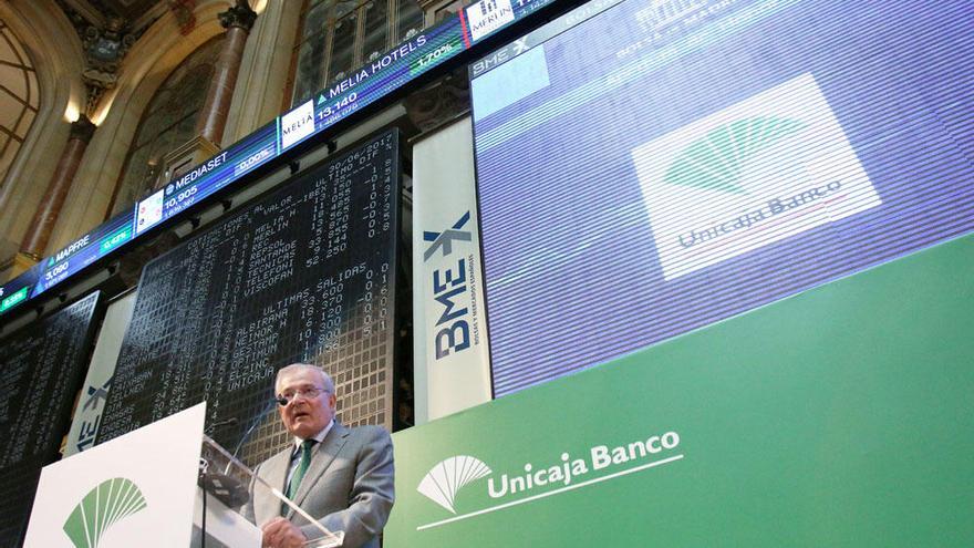 El presidente de Unicaja Banco, Manuel Azuga, en la salida a Bolsa de la entidad malagueña a principios de mes.