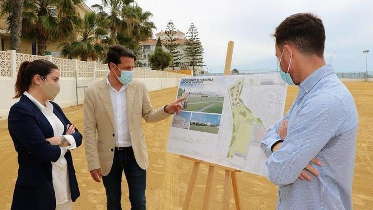 del nuevo parque Torrox invertirá 9 millones de euros en el complejo Santa Rosa que albergará el nuevo campo de fútbol de El Morche.