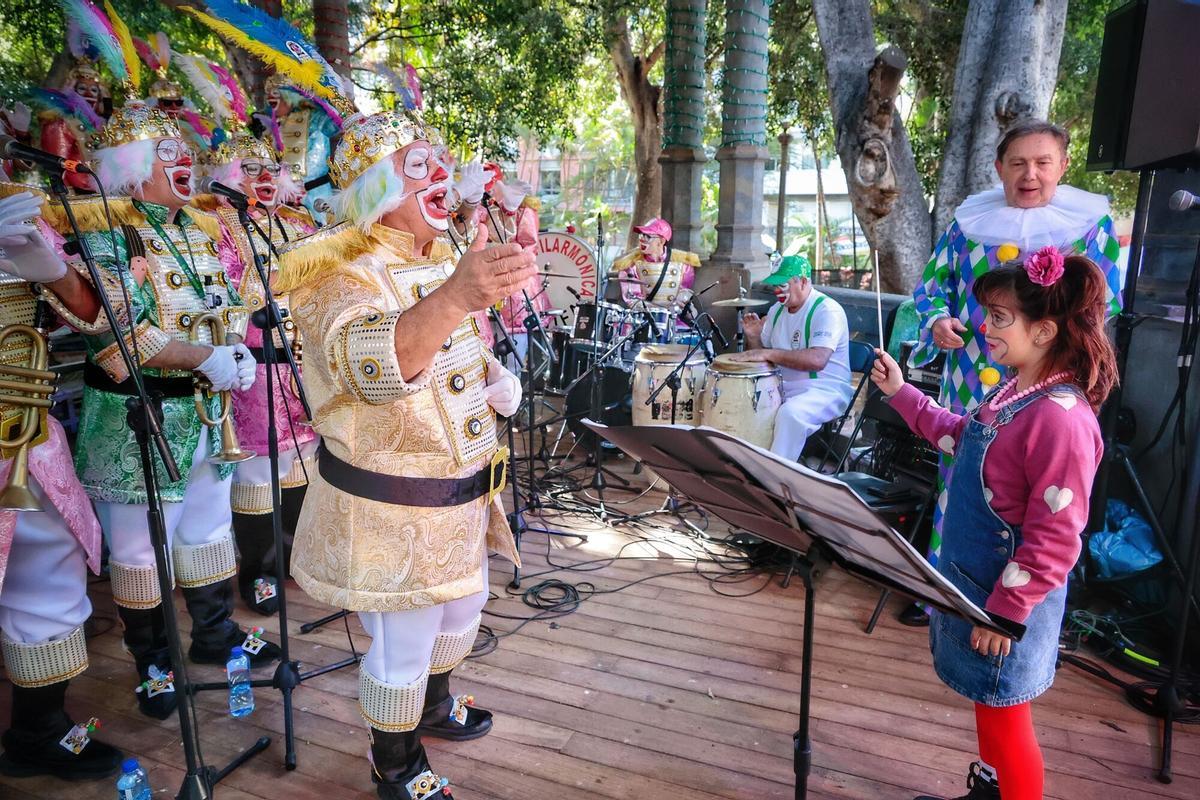 Carnaval de día. Los Fregolinos y Ni fú Ni fa