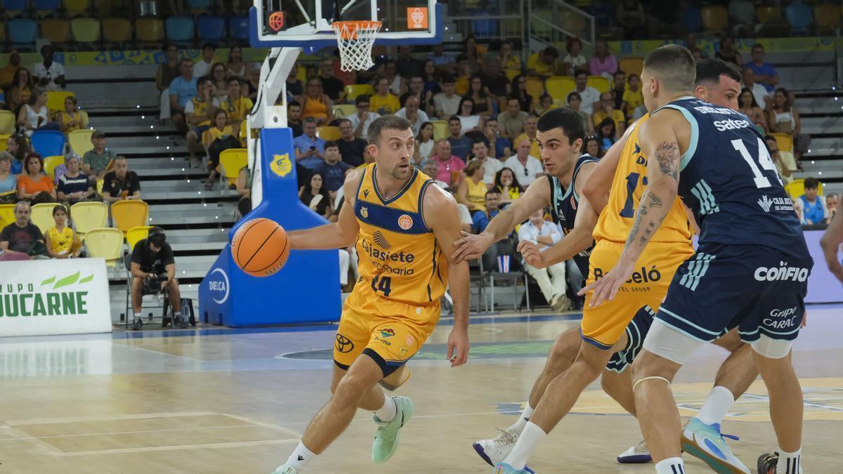 El CB Gran Canaria-Oviedo, de Primera FEB, en imágenes