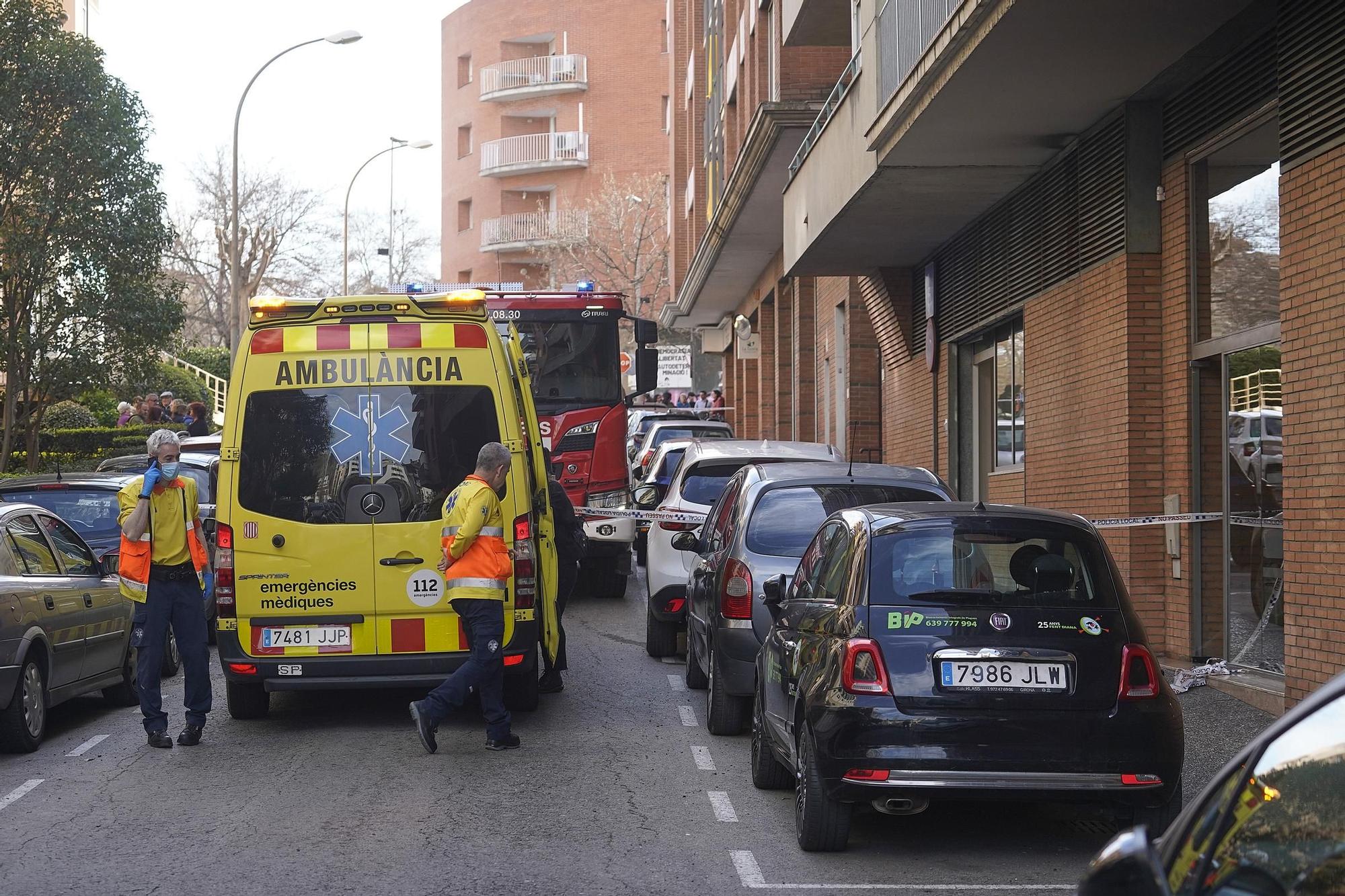 Incendi amb almenys un ferit en una botiga de roba de Girona